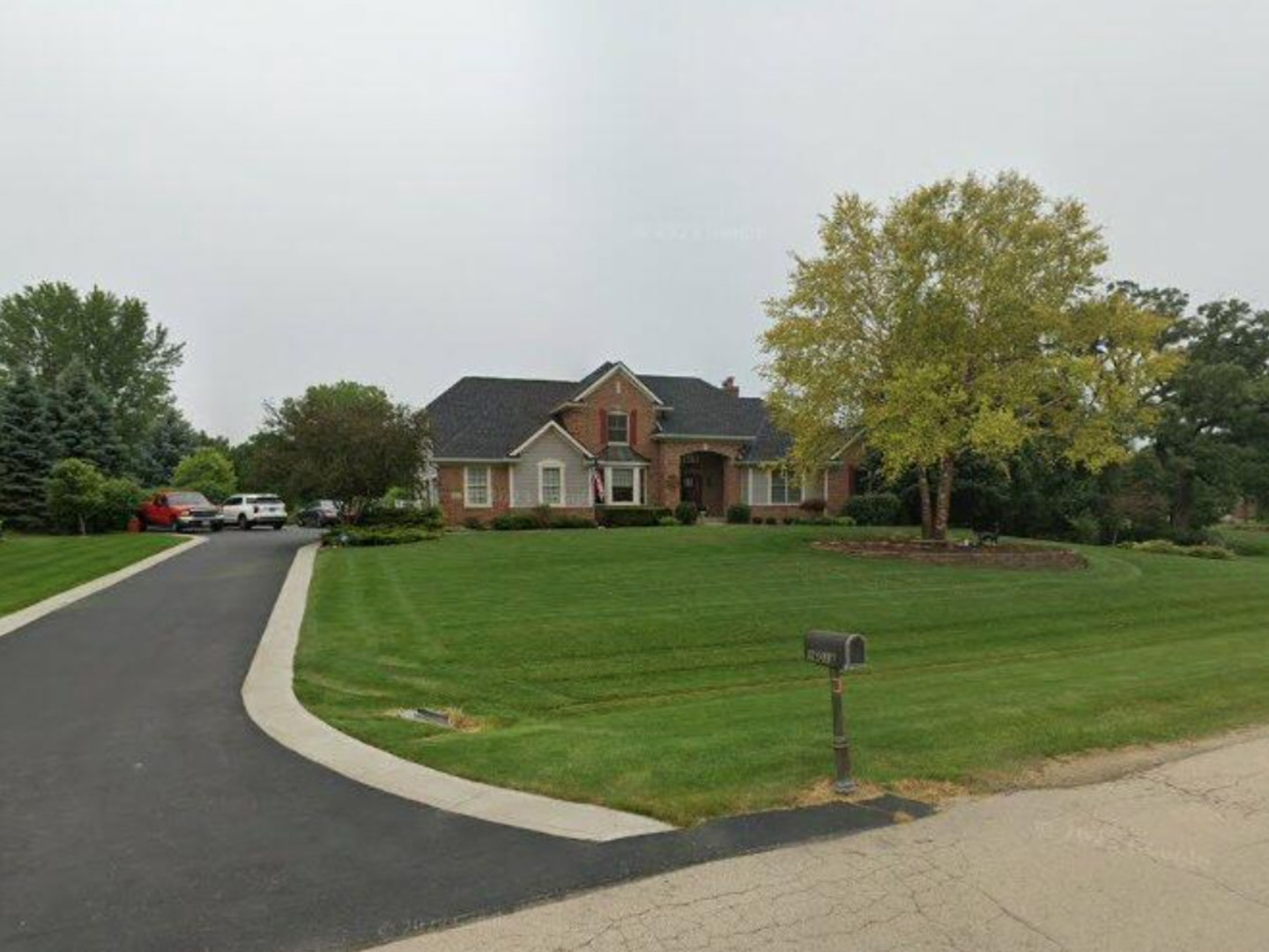 Property Photo: 16013 Hillsboro Drive IL 60142