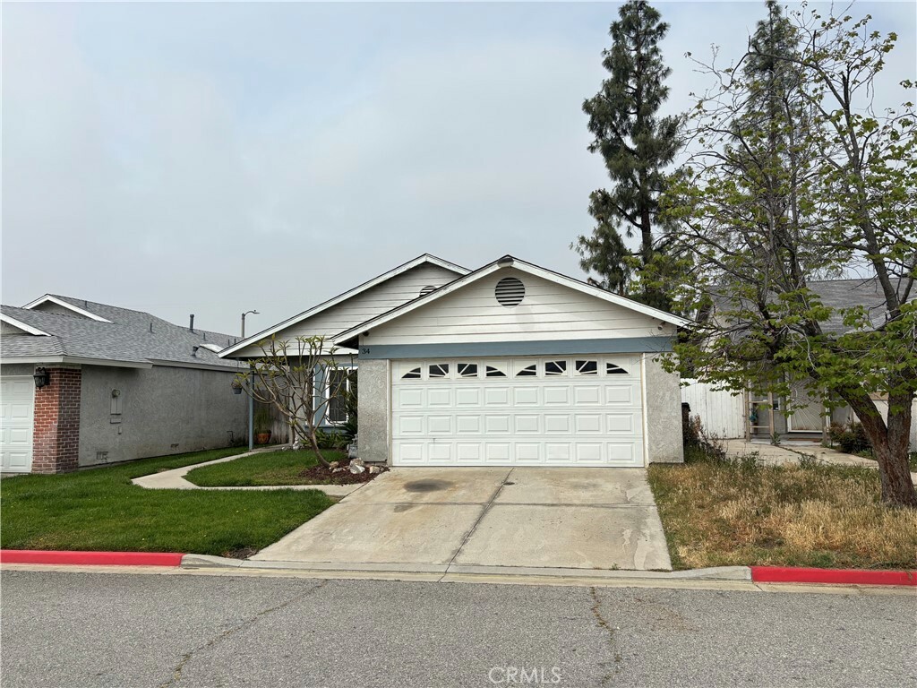 Property Photo: 15957 Randall Avenue 34 CA 92335