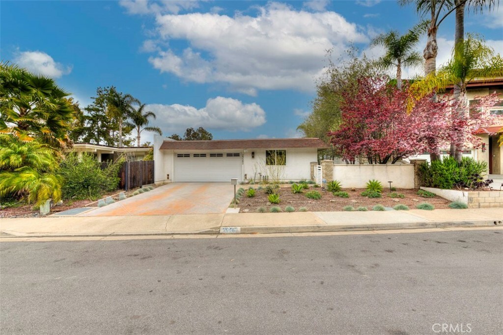 Property Photo: 29582 Colebrook Drive CA 92677