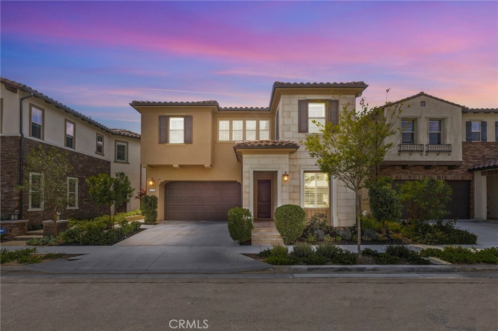 Property Photo: 1776 Canyon Oaks Lane CA 92610