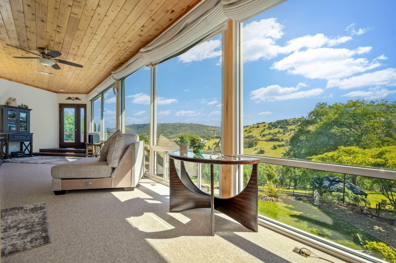 Property Photo: 9997 Deer Ridge Court CA 95918