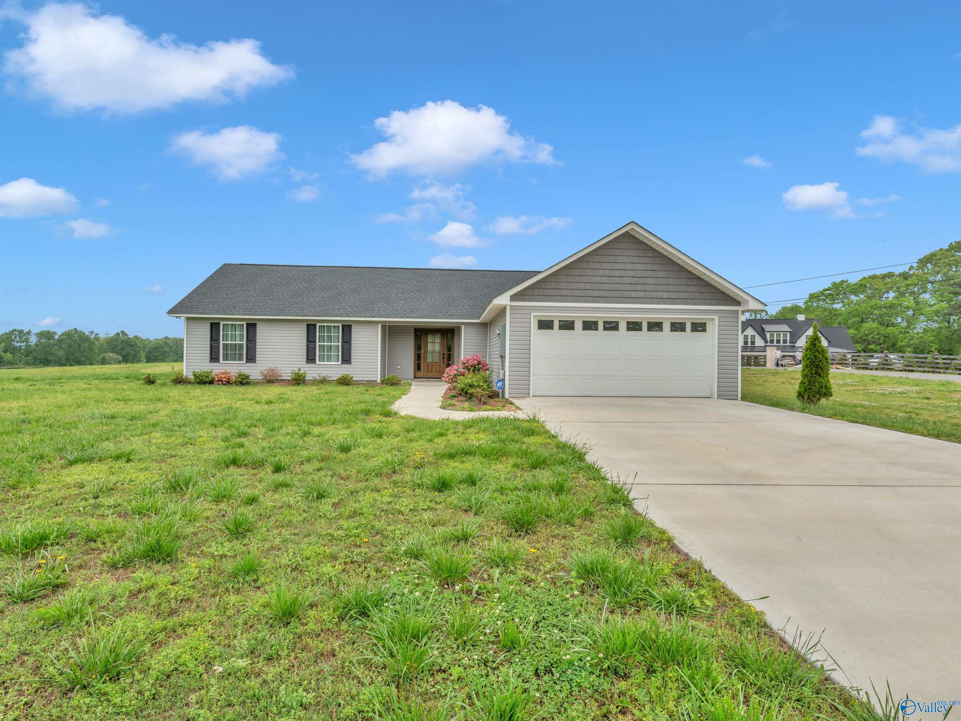 Property Photo: 4082 Oneonta Cut-Off Road AL 35950
