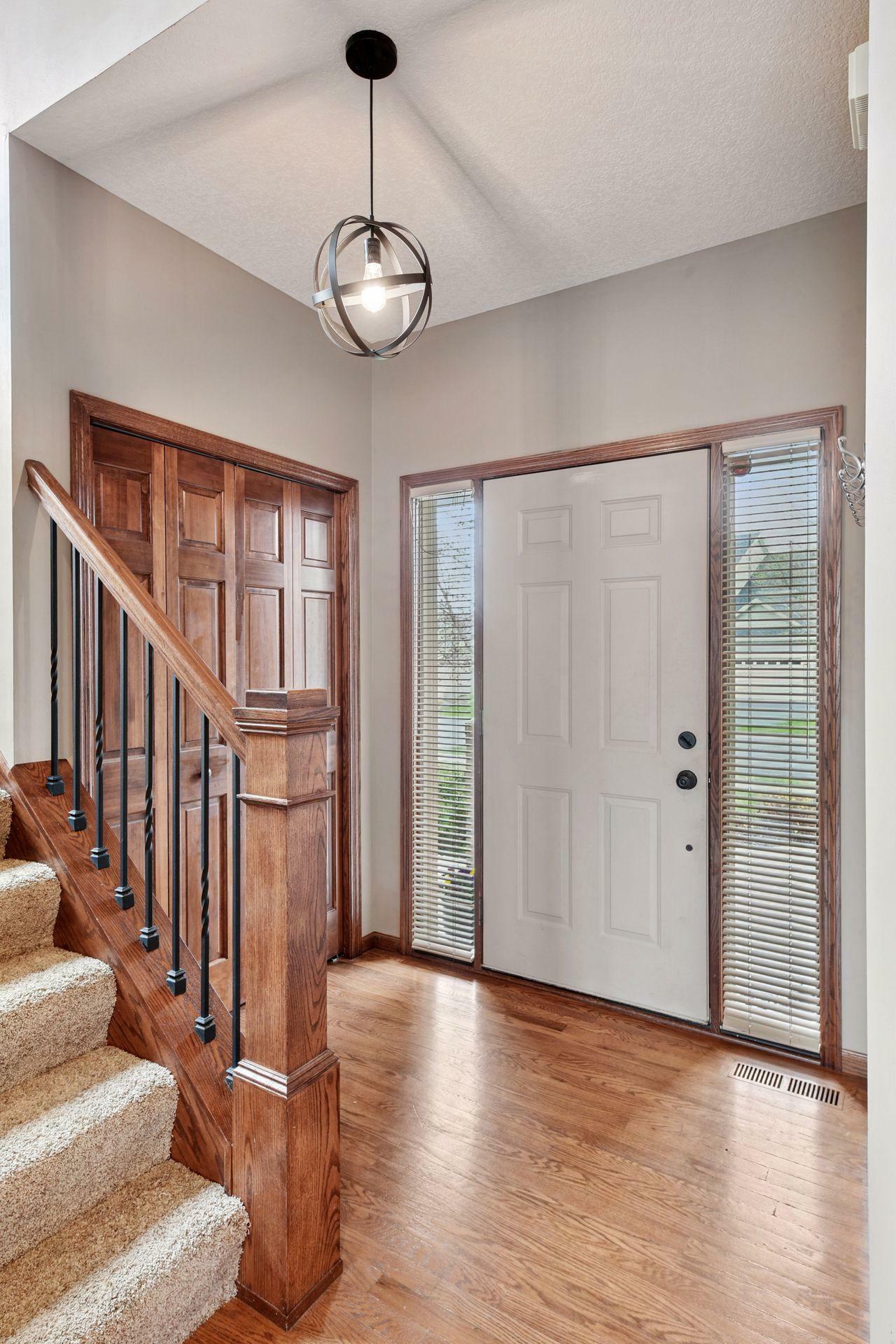 Property Photo: 1408 Oakpointe Drive MN 55387