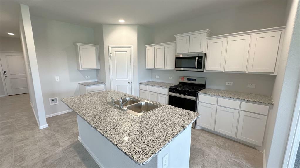 Property Photo: 13441 Gitty Up Circle TX 76035
