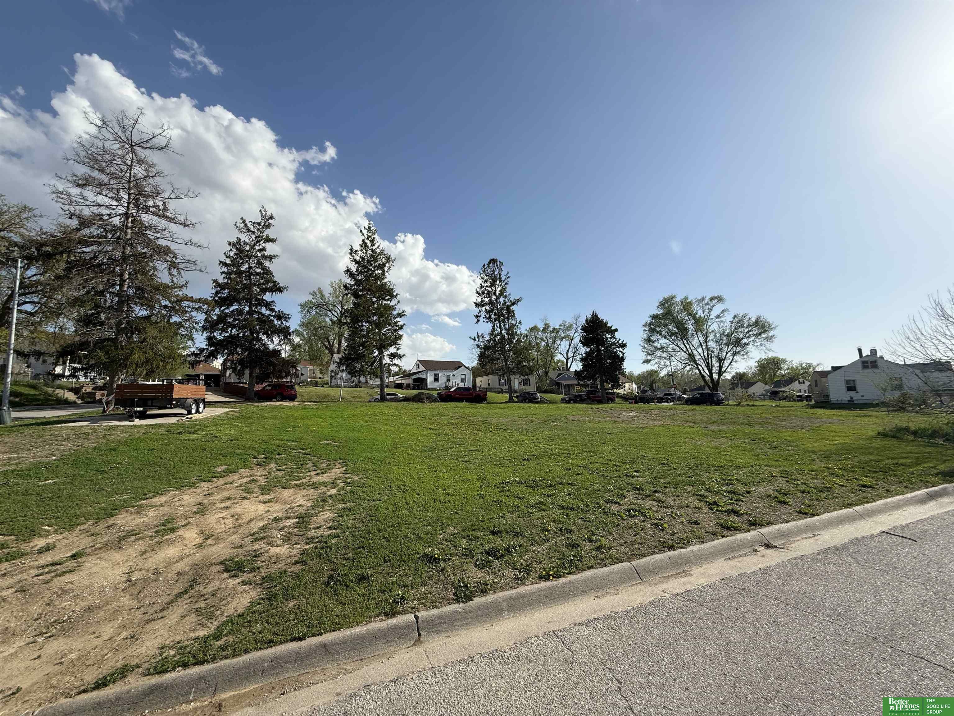 Property Photo: 6216 Campbell Avenue NE 68107