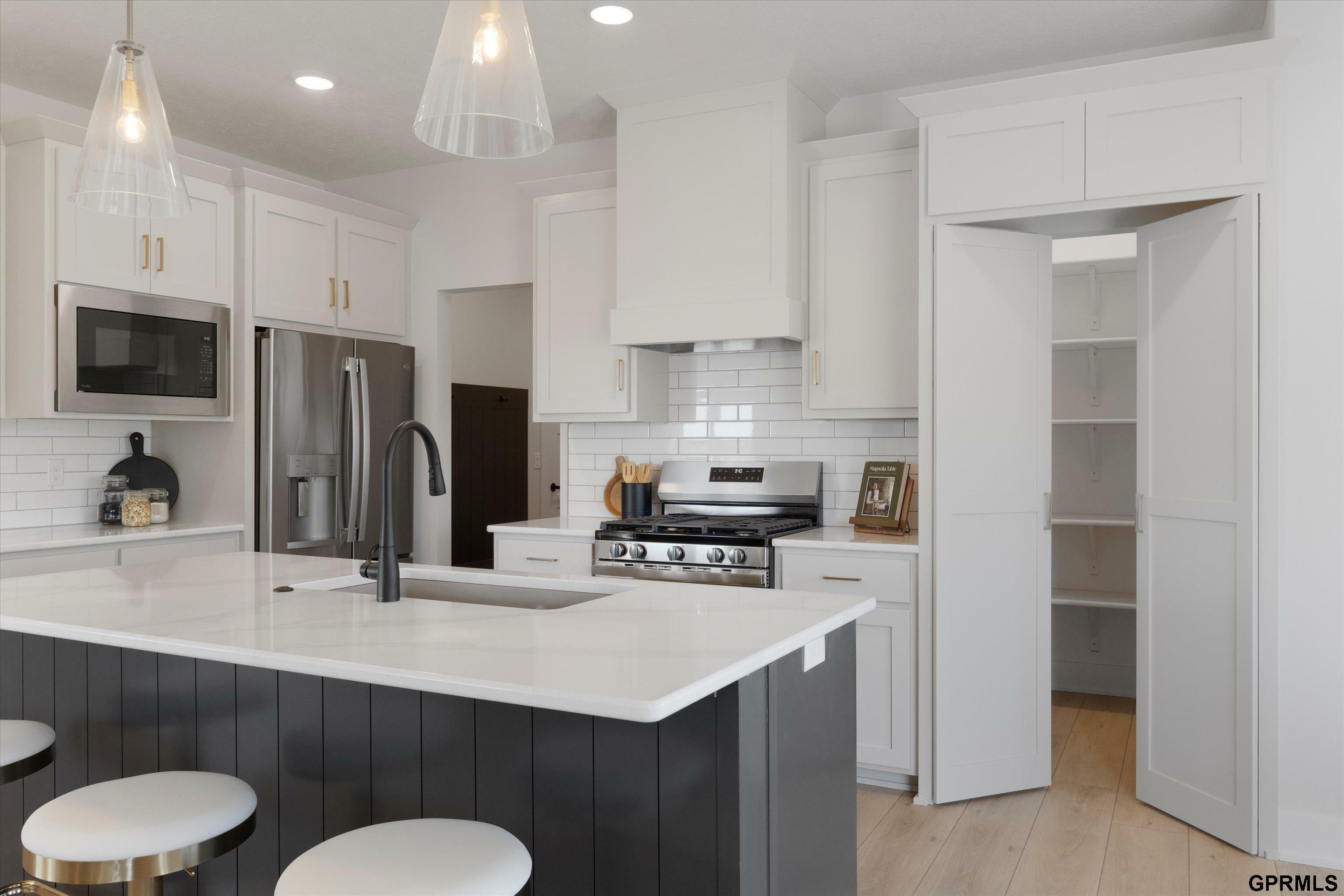 Property Photo: 11007 S 218 Street NE 68028