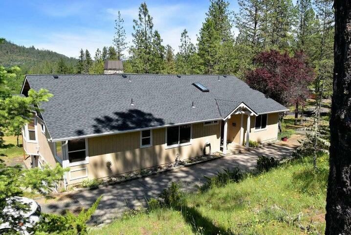 Property Photo:  580 Ragsdale Road  OR 97541 