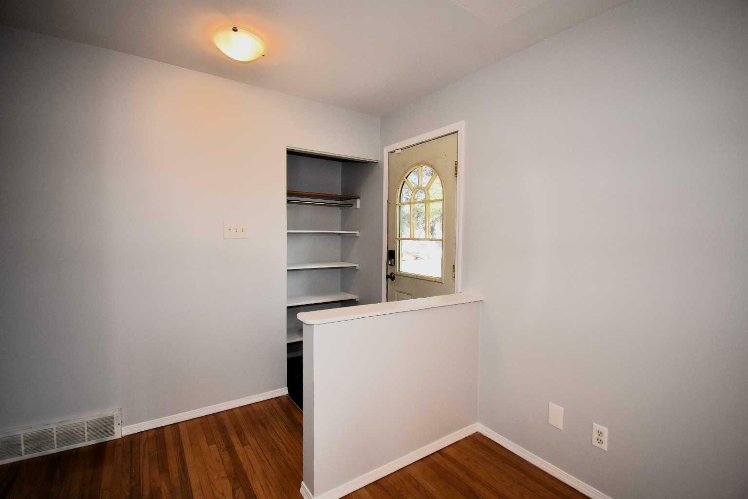 Property Photo: 119 Lodgepole Drive AB T7V 1E4