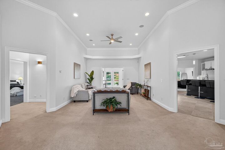Property Photo: 6786 Quintette Rd FL 32571