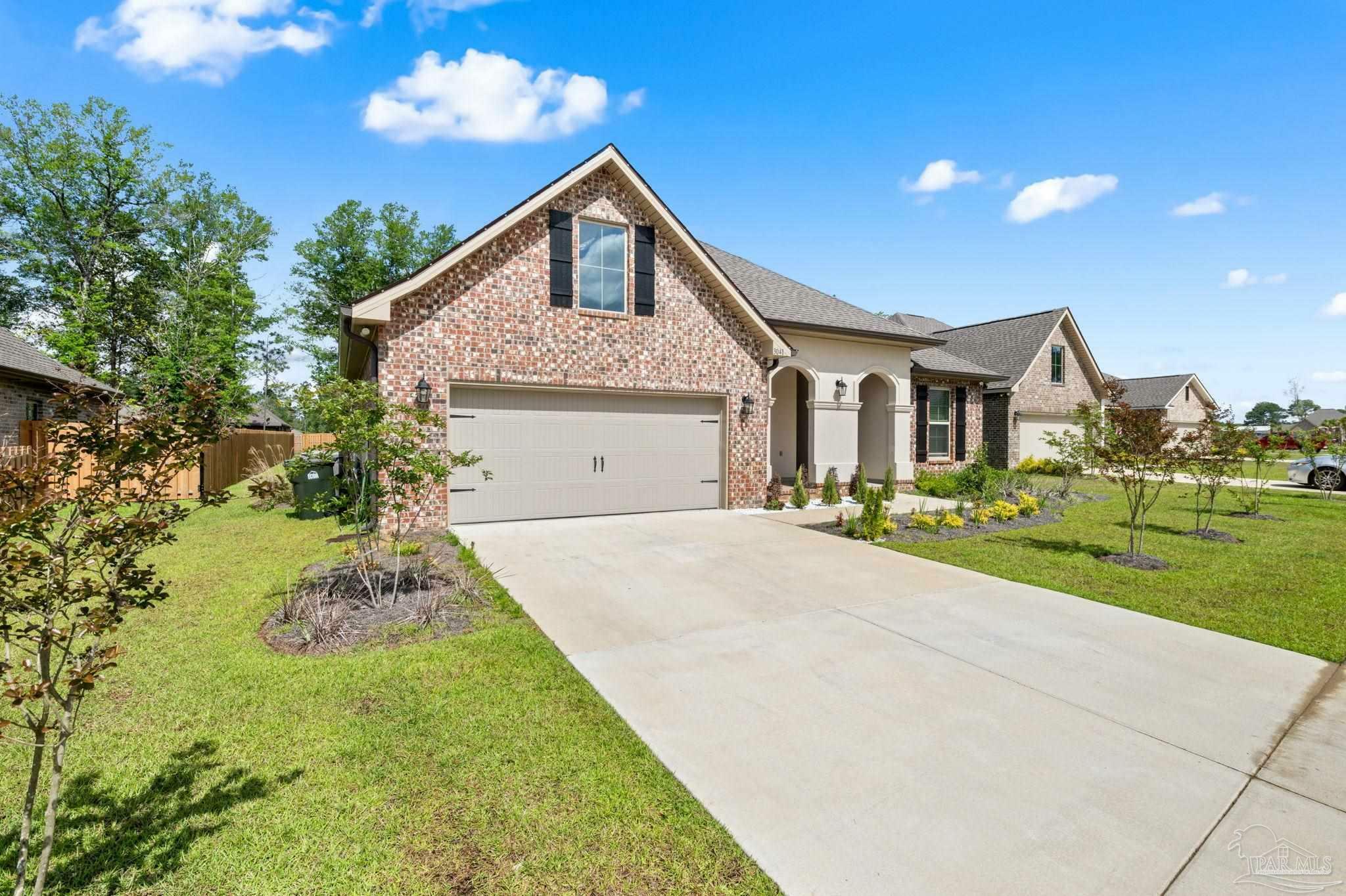 Property Photo: 3041 Mountain Laurel Tr FL 32533