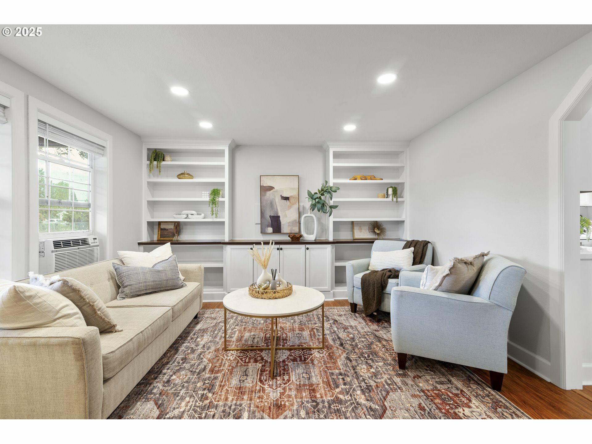 Property Photo: 3702 S St WA 98663