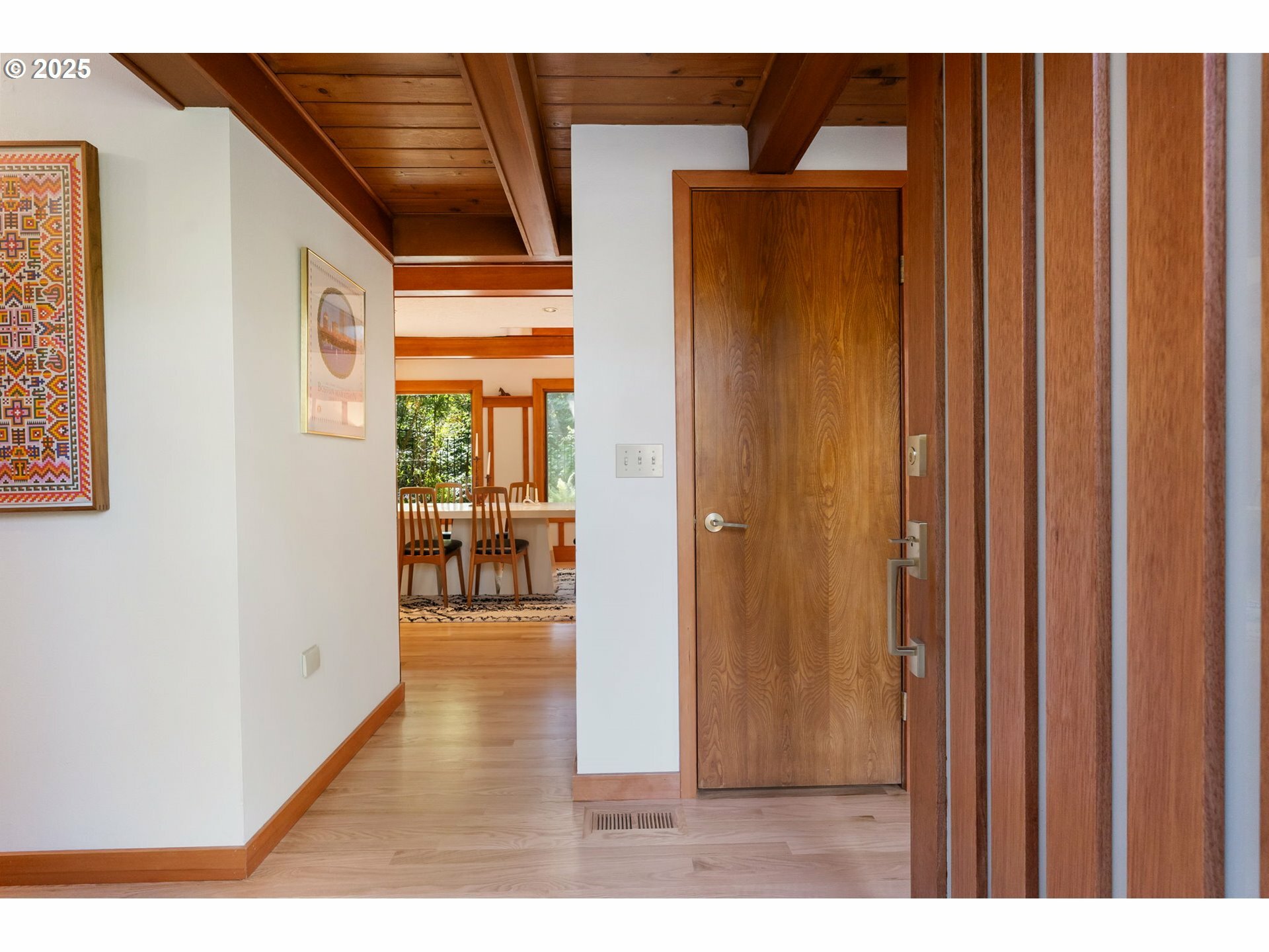 Property Photo: 4305 SW 58th Ave OR 97221