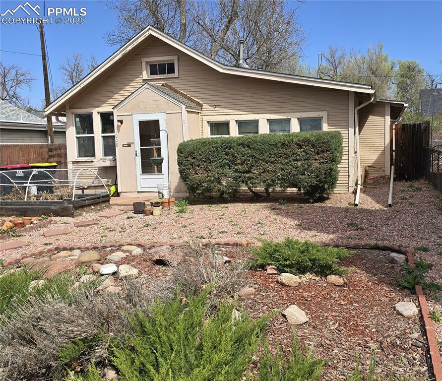 Property Photo: 1008 E San Rafael Street CO 80903