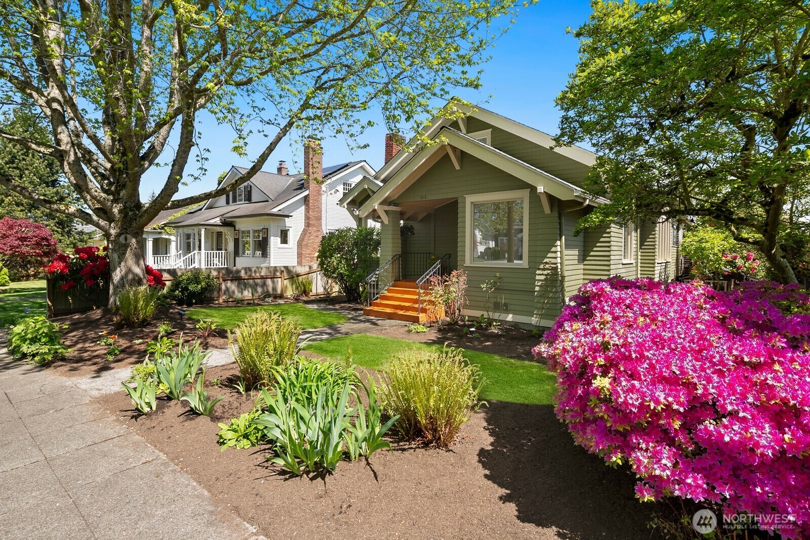 Property Photo: 1015 Colby Avenue WA 98201