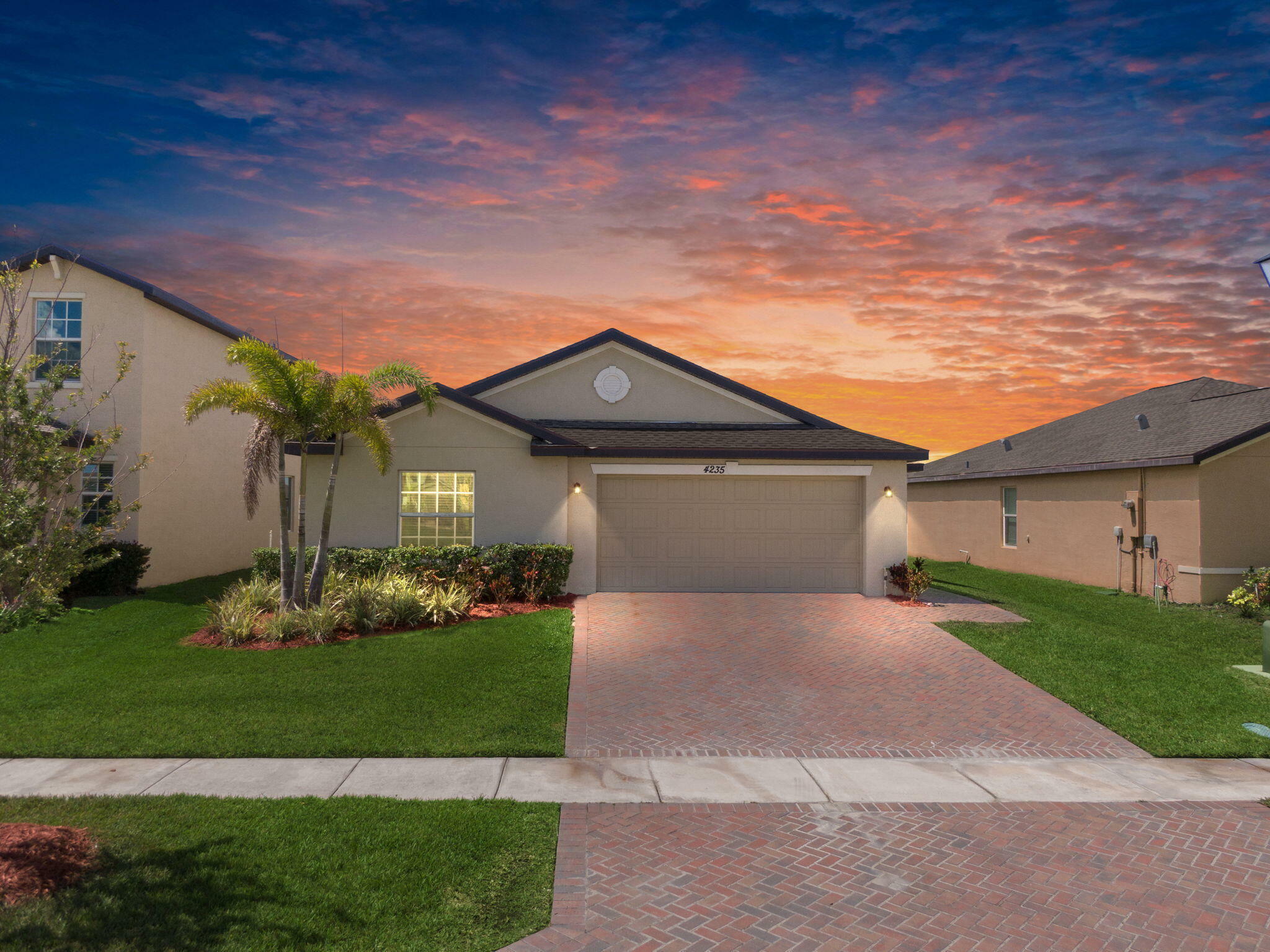 Property Photo: 4235 Troon Place FL 34947
