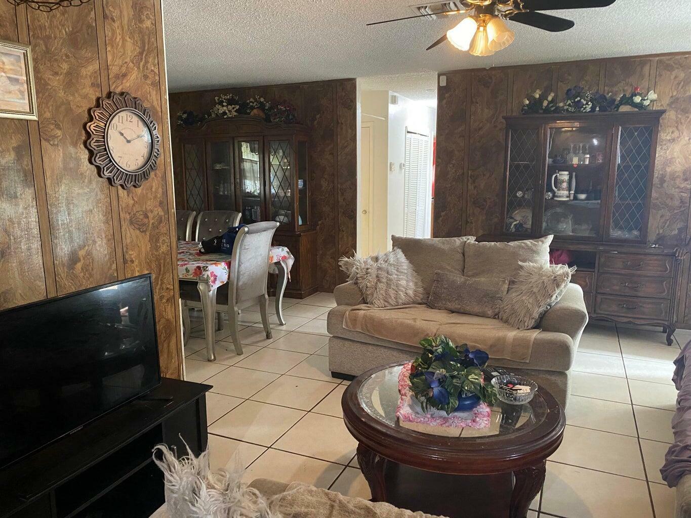 Property Photo: 3621 NW 6th Place FL 33311