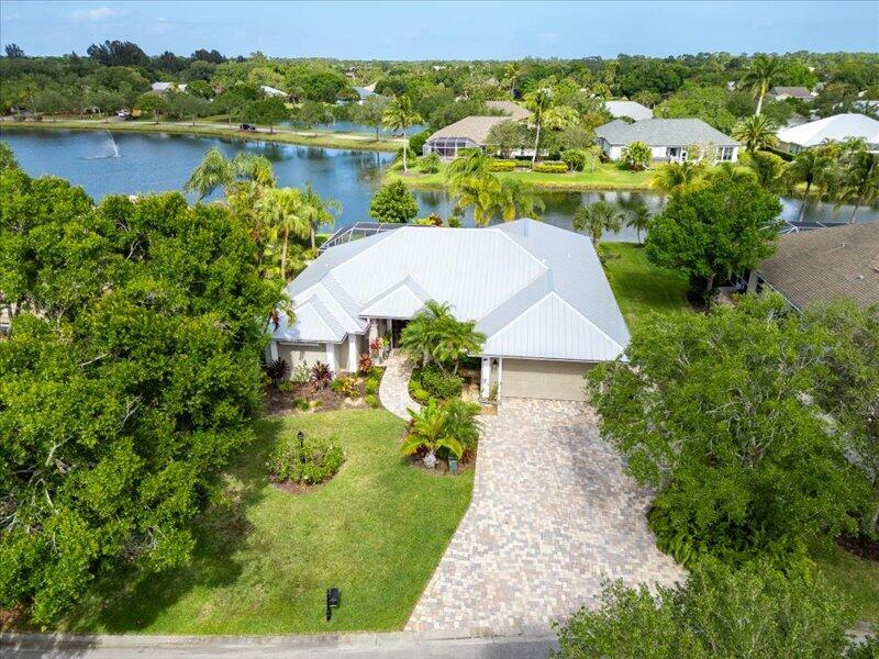 Property Photo: 1020 White Tail Avenue SW FL 32968