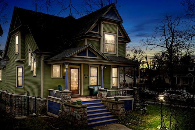 Property Photo:  223 W Eighth Street  MI 49684 
