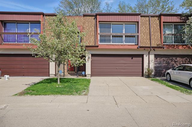 Property Photo:  25030 Sherwood Circle  MI 48075 