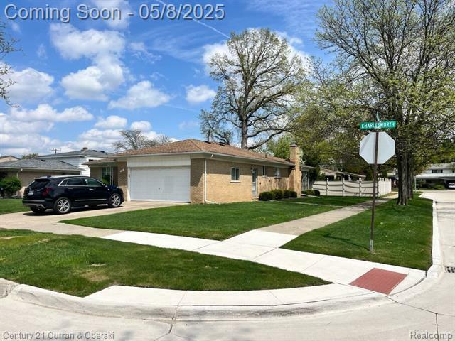 Property Photo: 716 N Charlesworth Street MI 48127