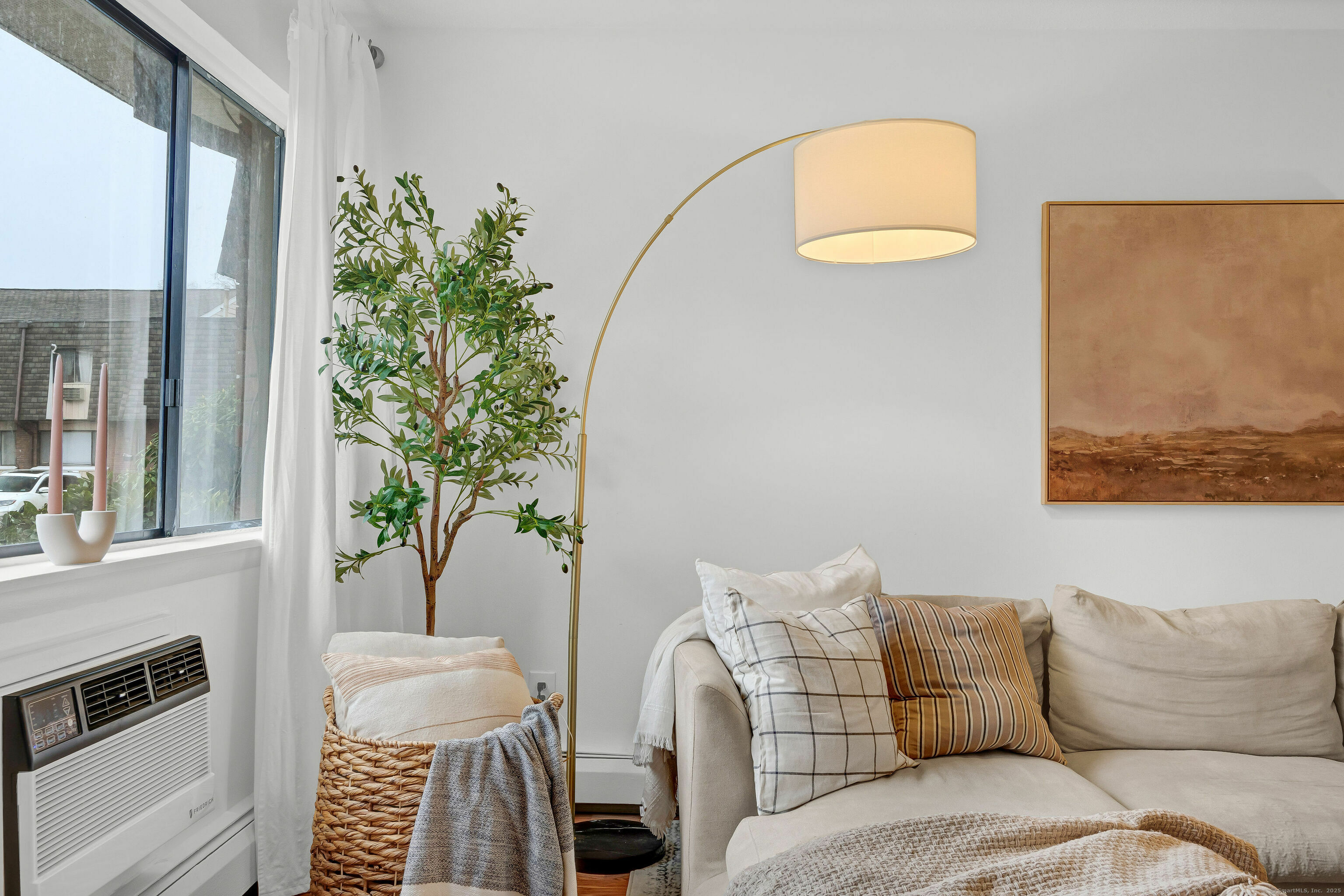 Property Photo: 124 High Path Road 124 CT 06095