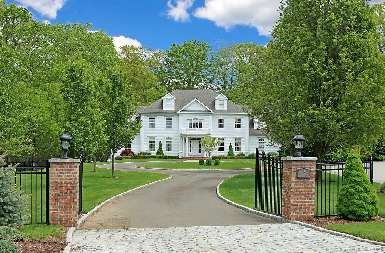 Property Photo: 45 Edwin Court CT 06437