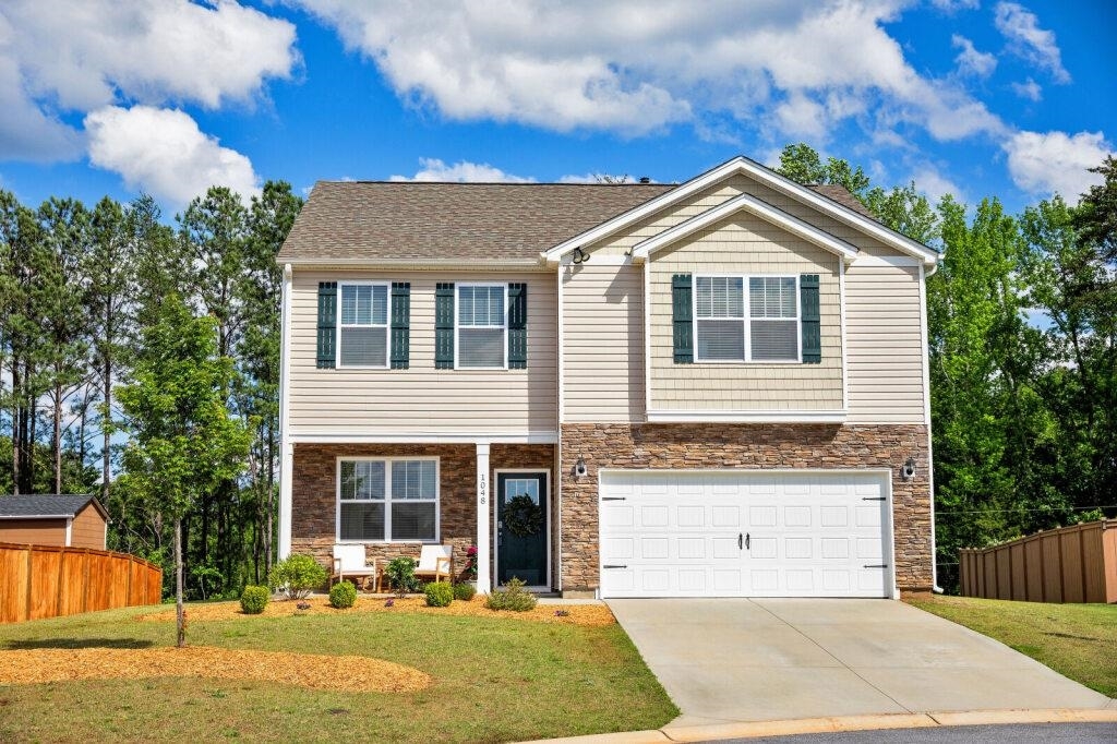 Property Photo: 1048 Longstone Way SC 29302