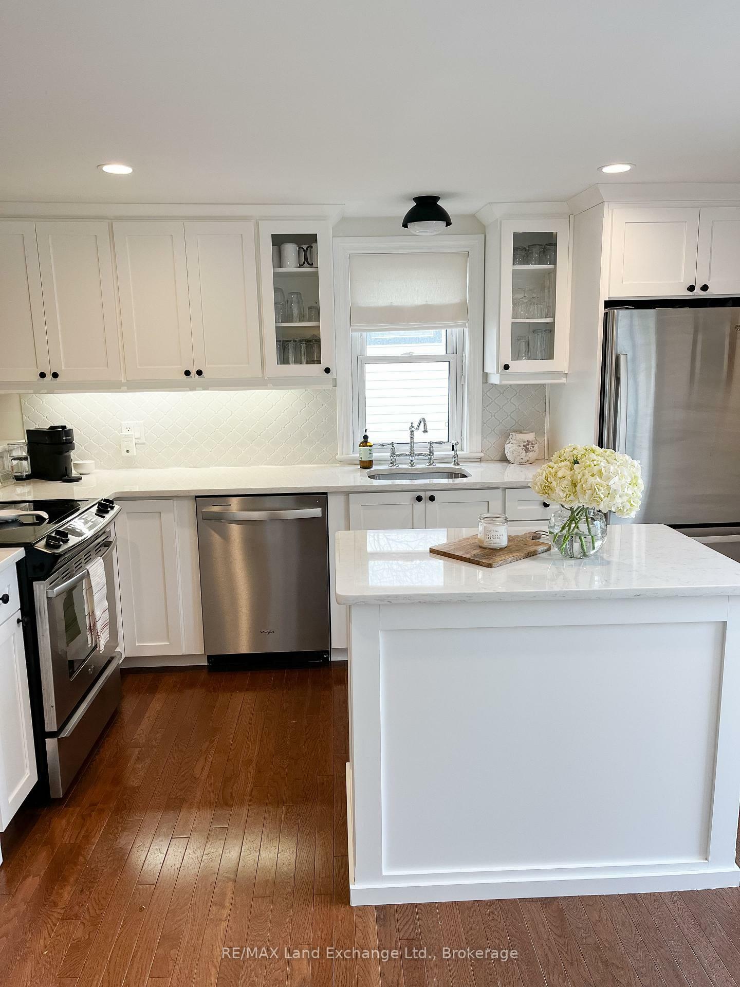 Property Photo: 853 Olde Victoria Street N ON N2Z 2B6