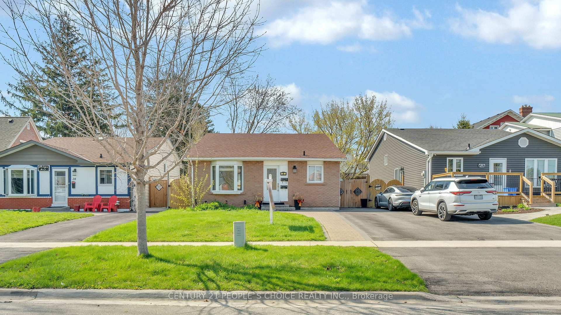 Photo de la propriété: 24 Grassmere Court ON L1H 3X4