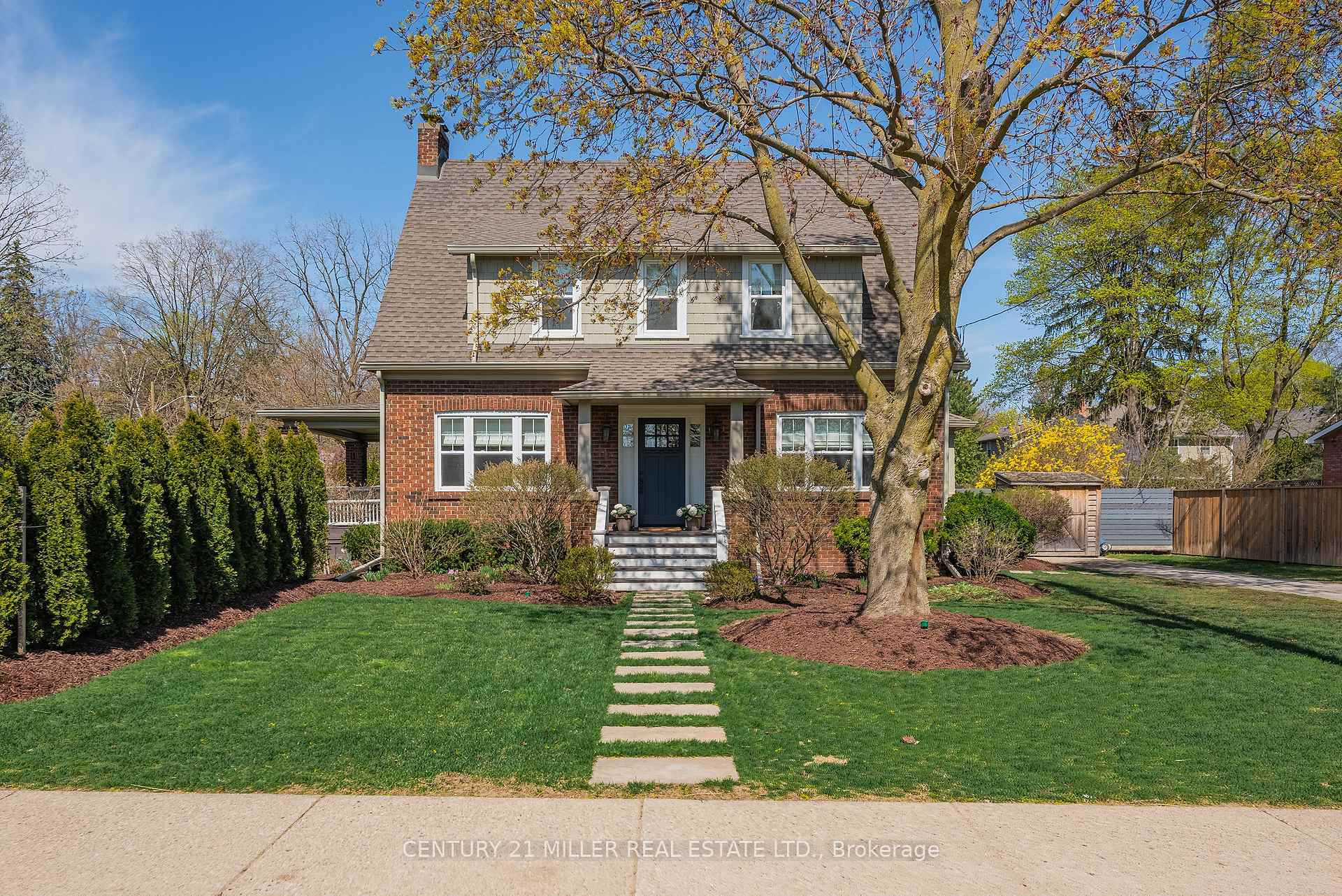 Property Photo: 362 Galt Avenue ON L6J 1Z6