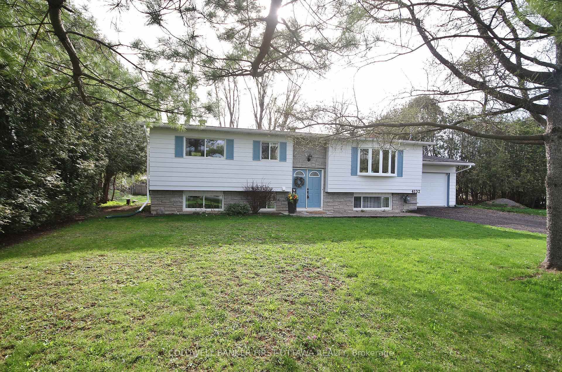 Property Photo: 4132 Broadway Street ON K0A 3J0
