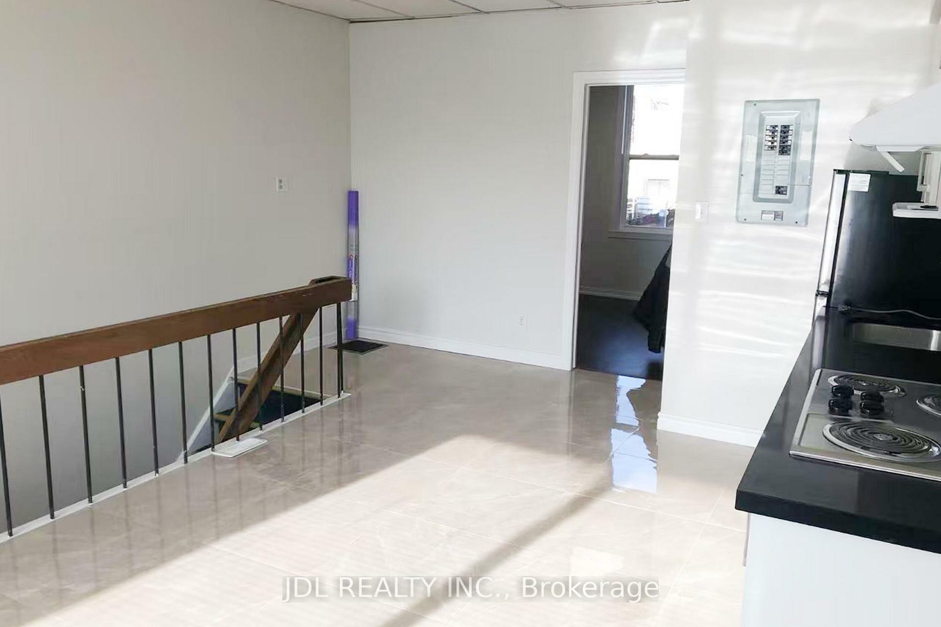 Property Photo: 1296 Bloor Street W 2nd Floor ON M6H 1N9