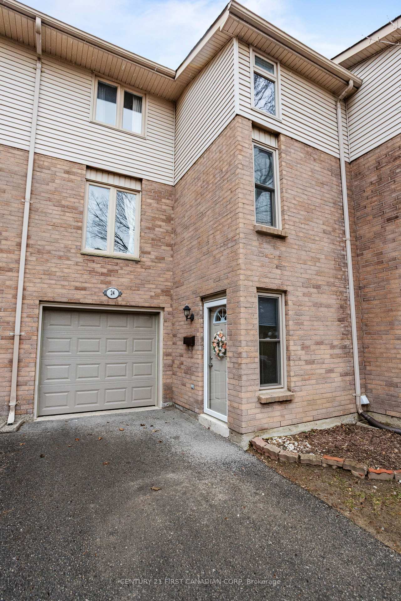 Photo de la propriété: 1855 Aldersbrook Road 24 ON N6G 4R4