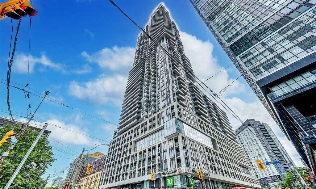 Photo de la propriété: 251 Jarvis Street 1826 ON M5B 0C3