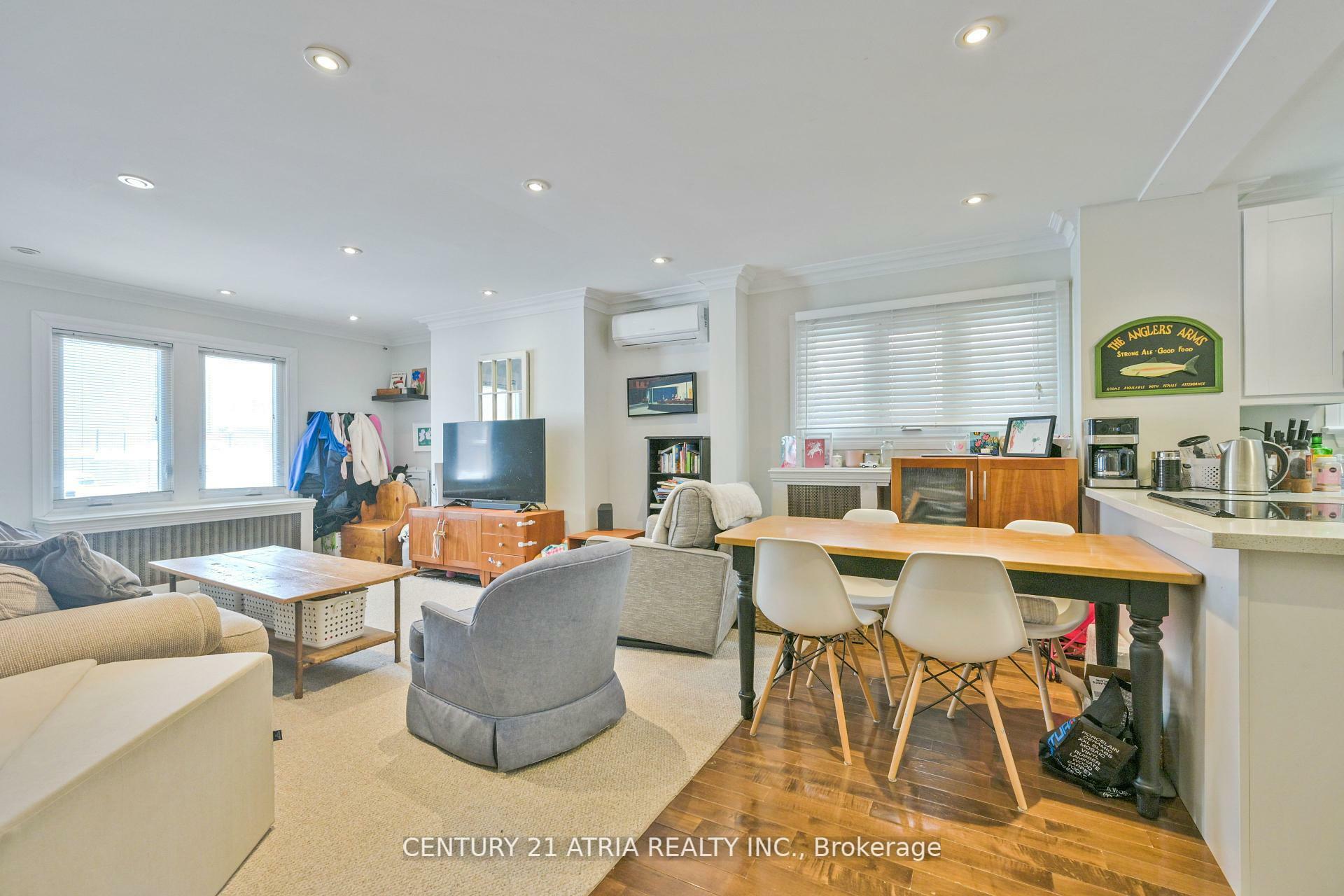 Property Photo: 63 Burnaby Boulevard Main ON M5N 1G3