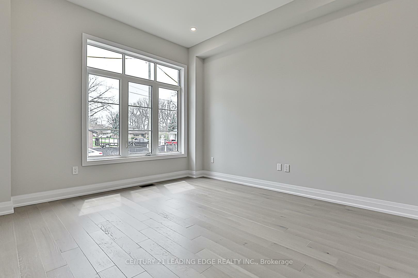 Property Photo: 32 William Heath Court ON L4G 4C1