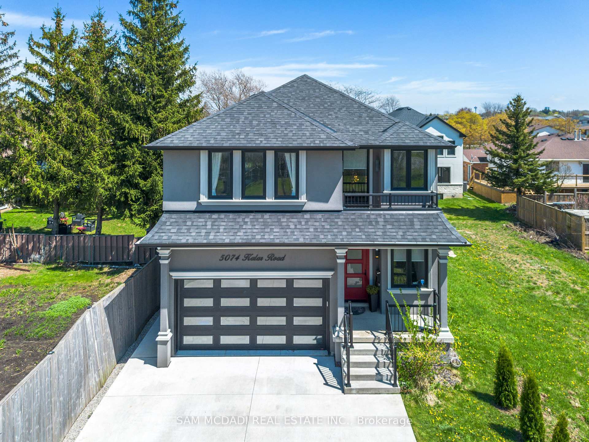 Property Photo: 5074 Kalar Road ON L2H 1T2