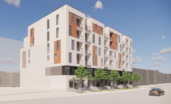 Property Photo: 2000 Bathurst Street 607 ON M5P 0A7