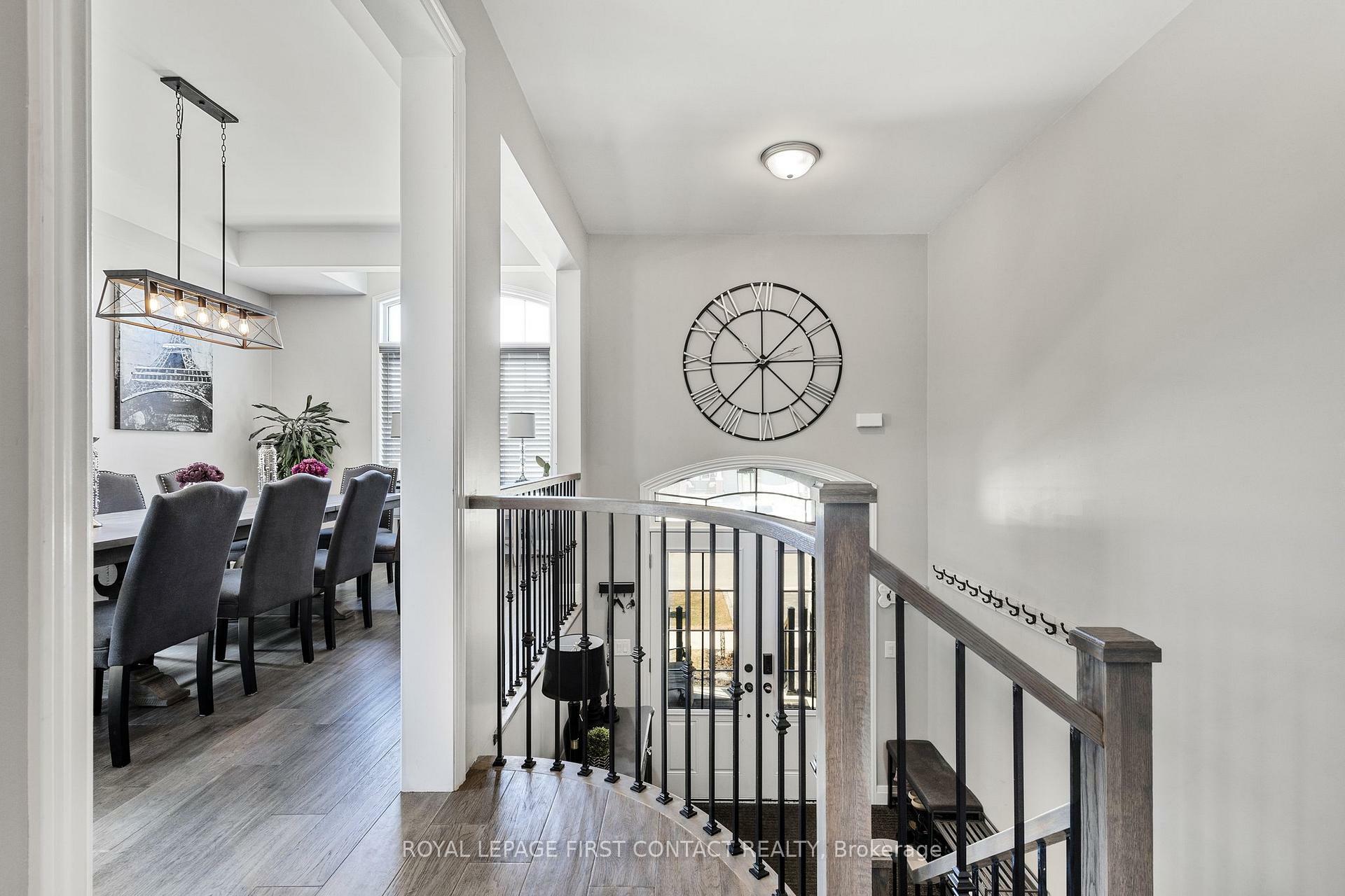 Photo de la propriété: 3075 Orion Boulevard ON L3V 6H2
