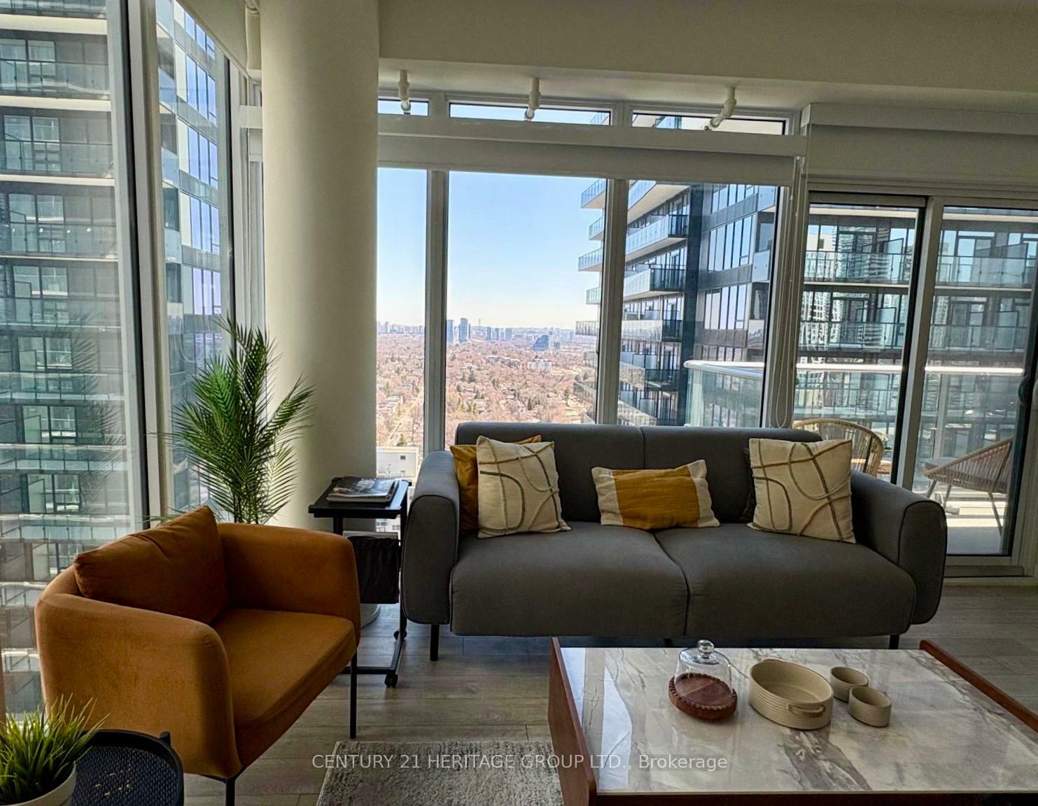 Property Photo: 195 Redpath Avenue 2903 ON M4P 0E4