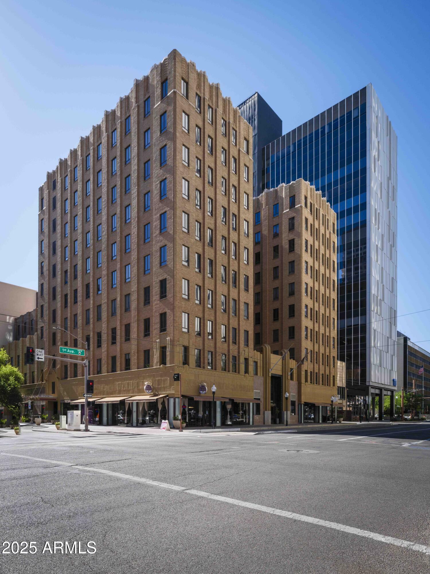 Property Photo: 114 W Adams Street 907 AZ 85003