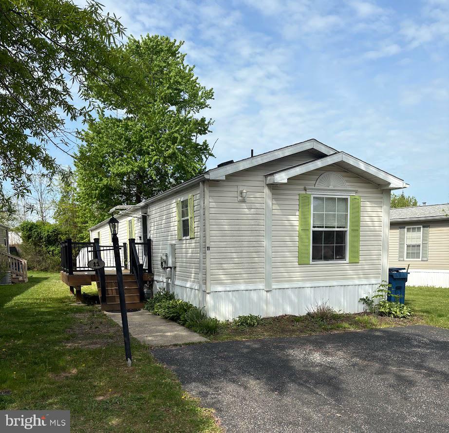Property Photo: 11 Rosewood Lane PA 19460