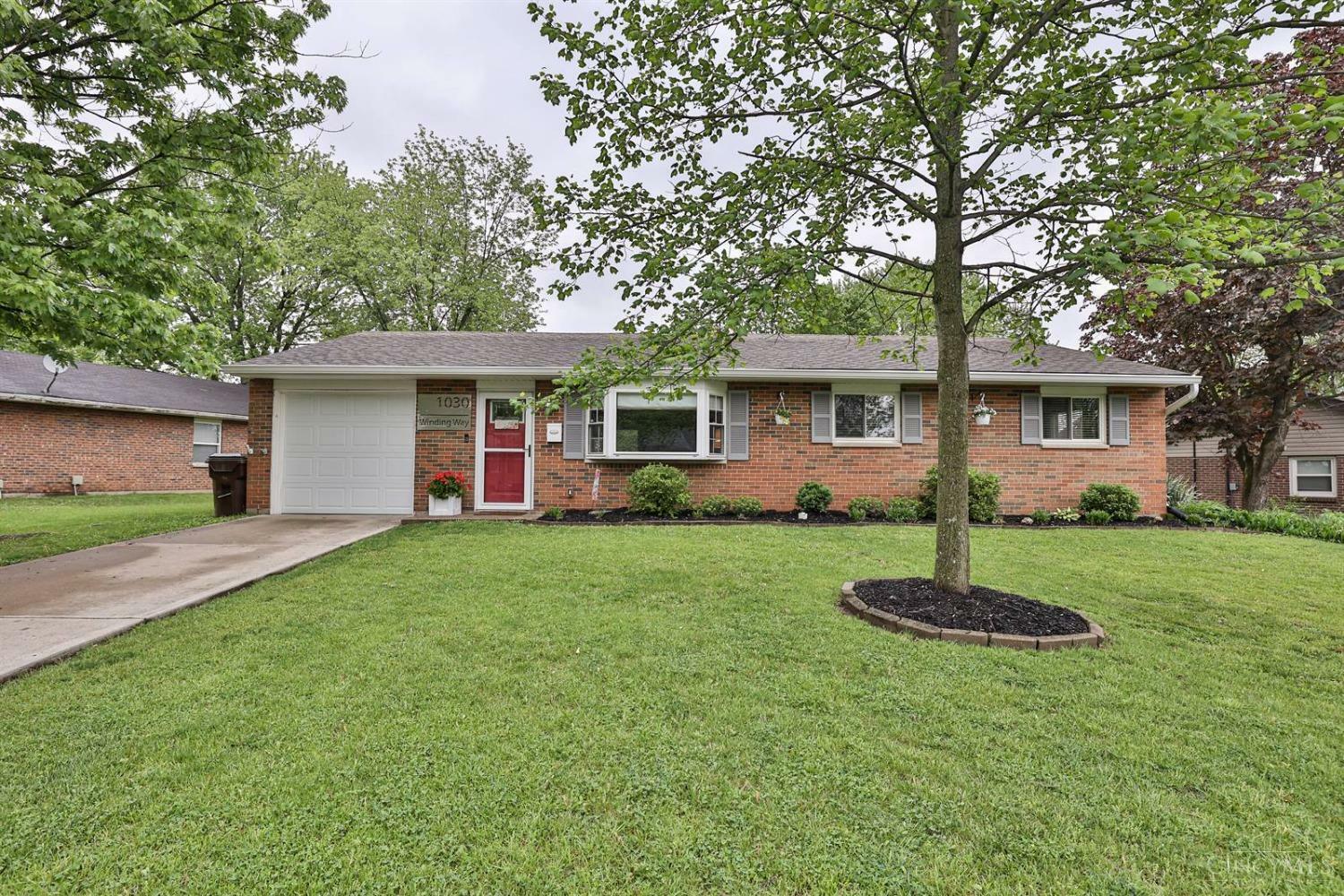 Property Photo: 1030 Winding Way OH 45036