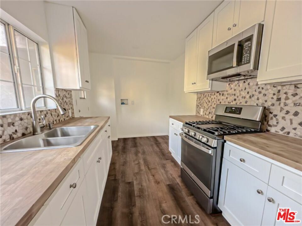 Property Photo: 2064 Norwalk Ave CA 90041