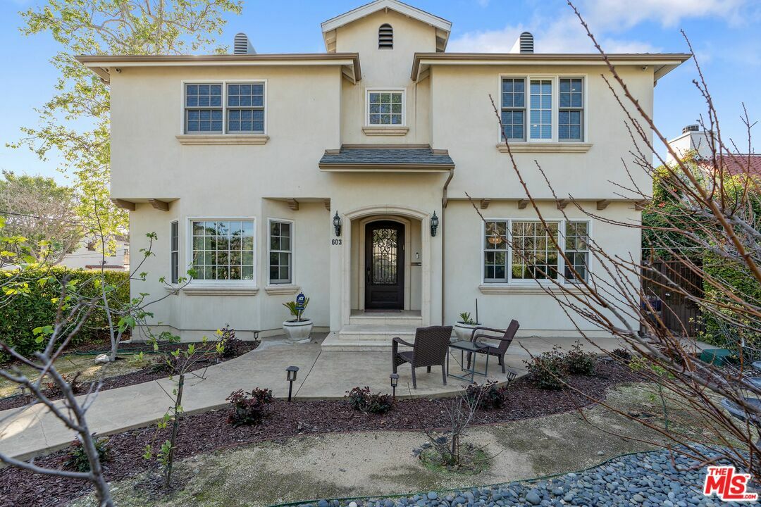603 N Las Palmas Ave  Los Angeles CA 90004 photo