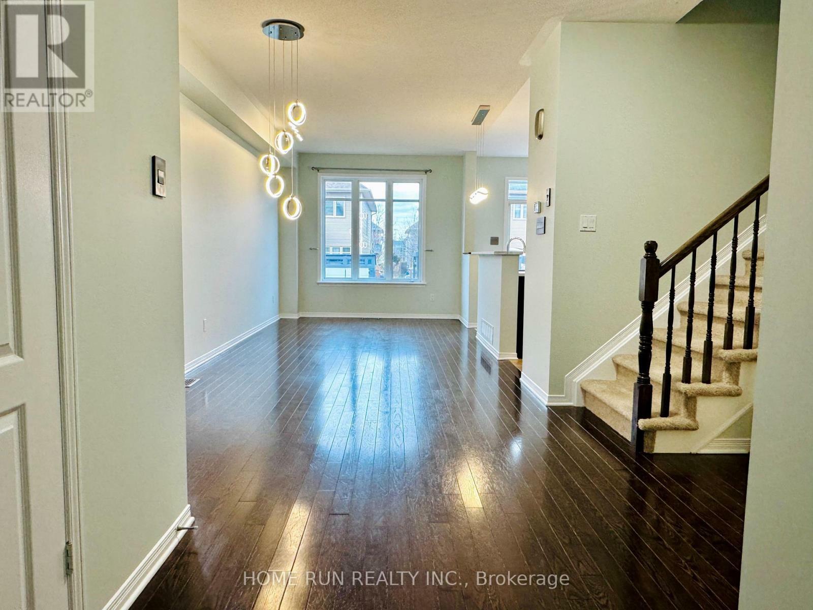 Property Photo: 166 Calaveras Avenue ON K2J 5K4