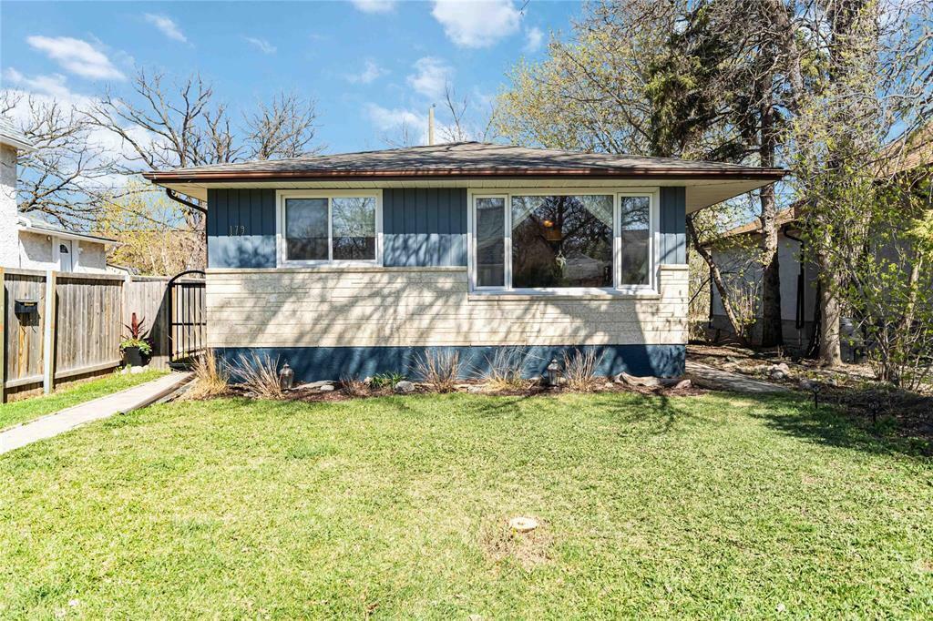 Property Photo: 179 Imperial Avenue MB R2M 0K9