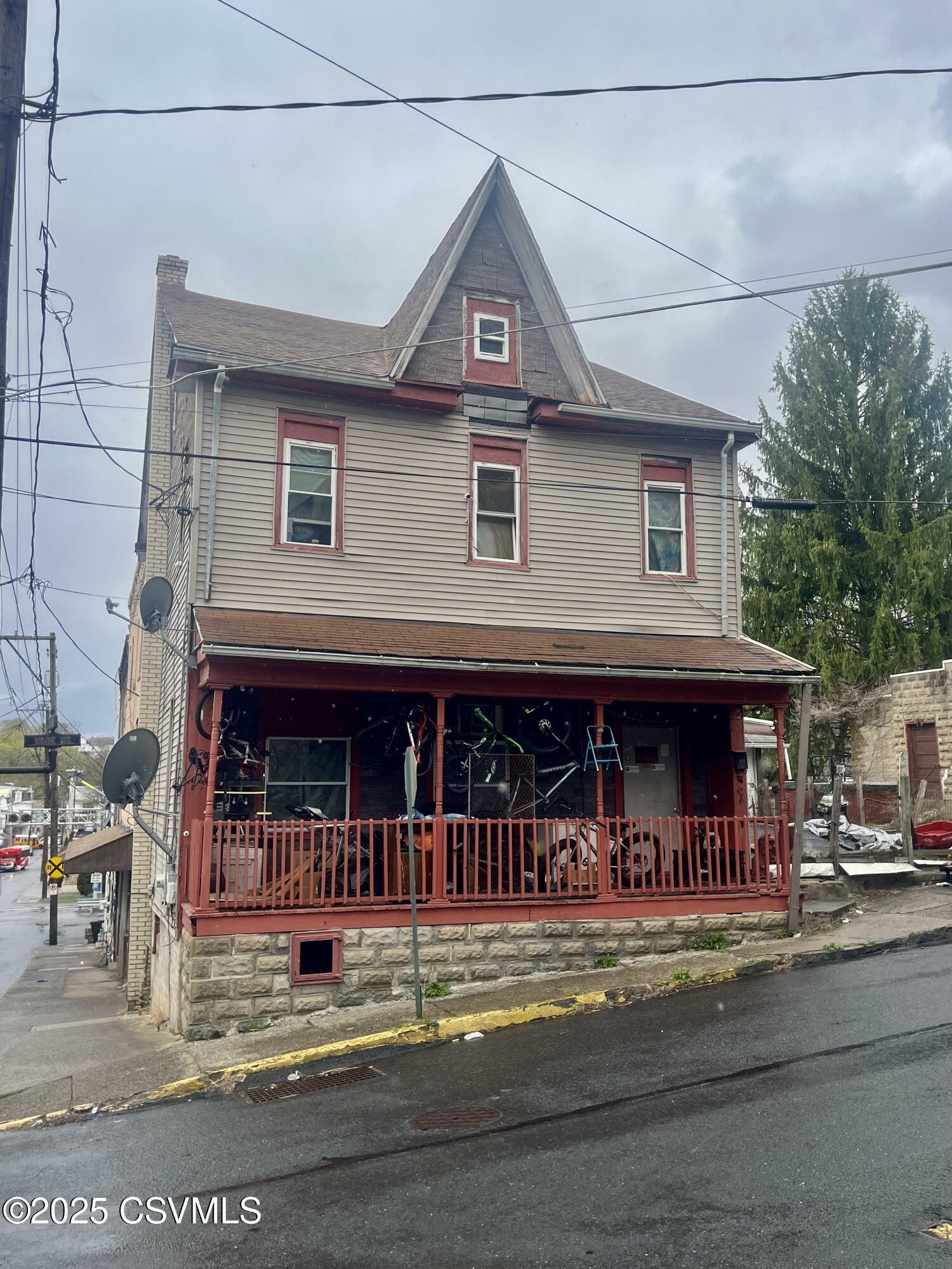 Property Photo: 102 N Vine Street PA 17872