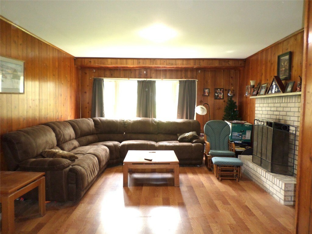 Property Photo: 5328 Knoyle Road PA 16510
