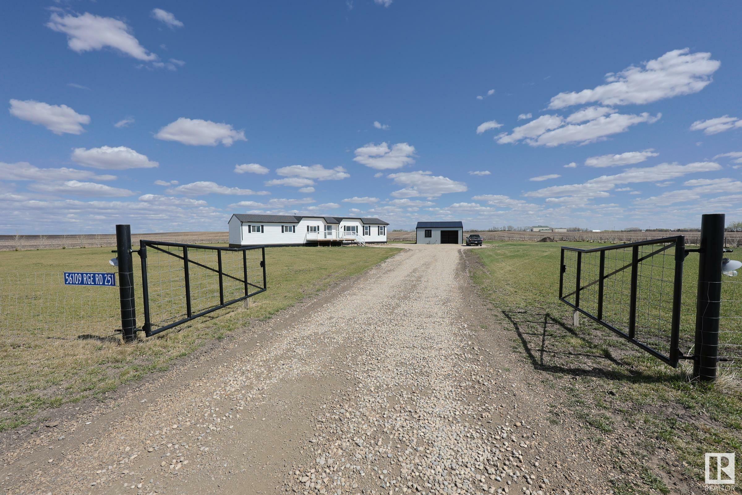 56109 RR 251  Rural Sturgeon County AB T8R 0P1 photo